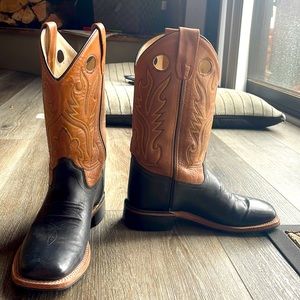 Old West, Cowgirl boots, kids size (4.5)= Women’s 6.5